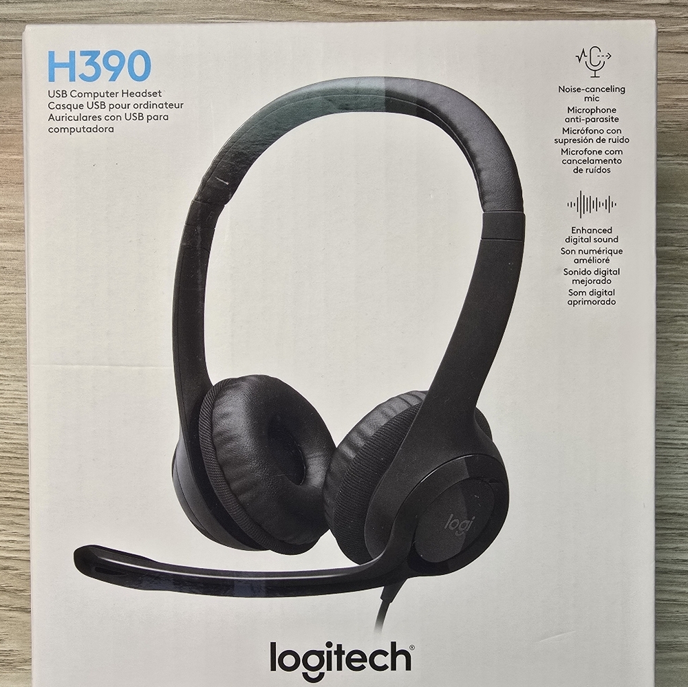Logitech H390 USB Headset - Sleek Black
